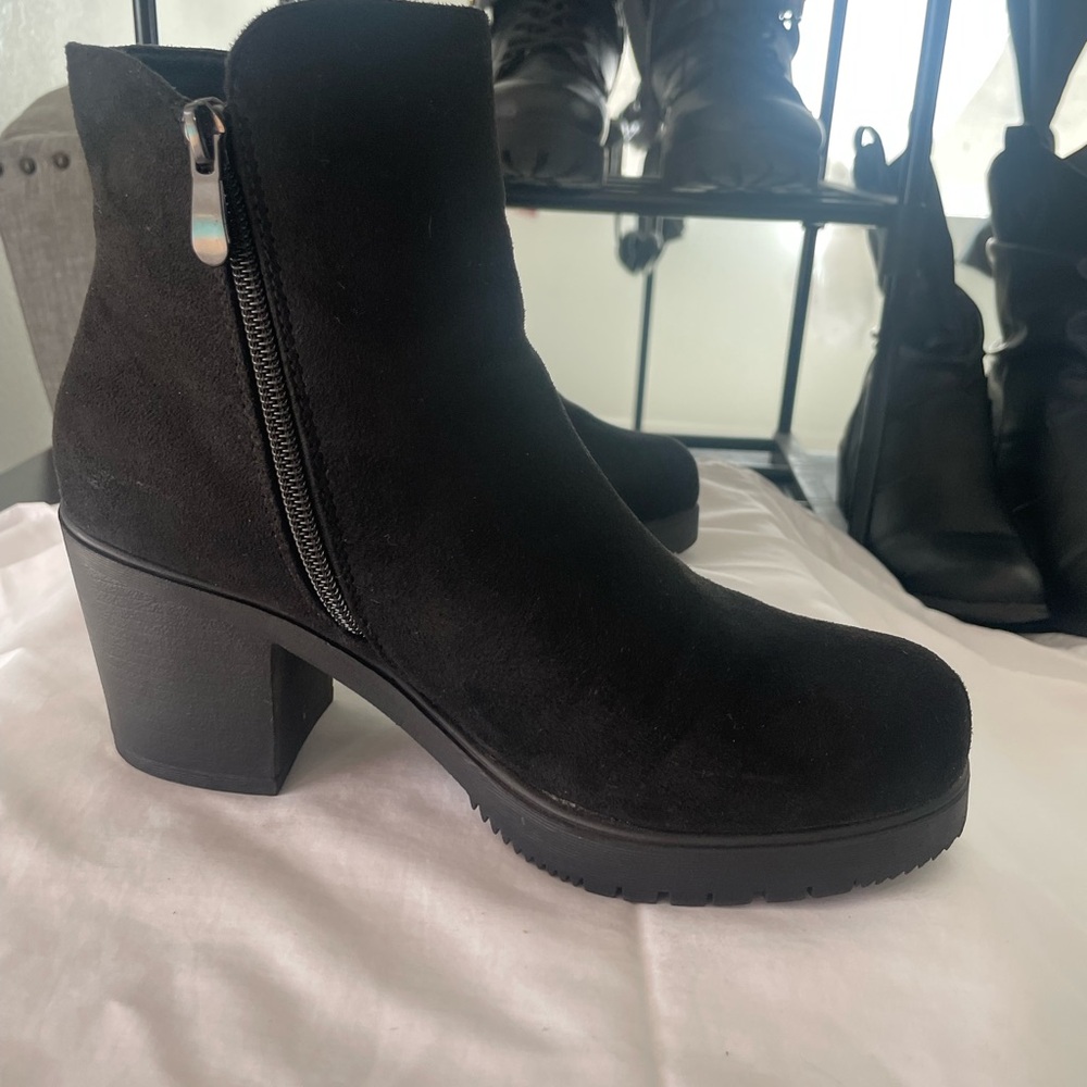 Dream Pairs Black Ankle Boots Size 9 Block Heel Zip Up Platform Boots